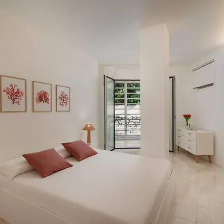Piscina -palestra - Sauna + Posto Auto Privato *